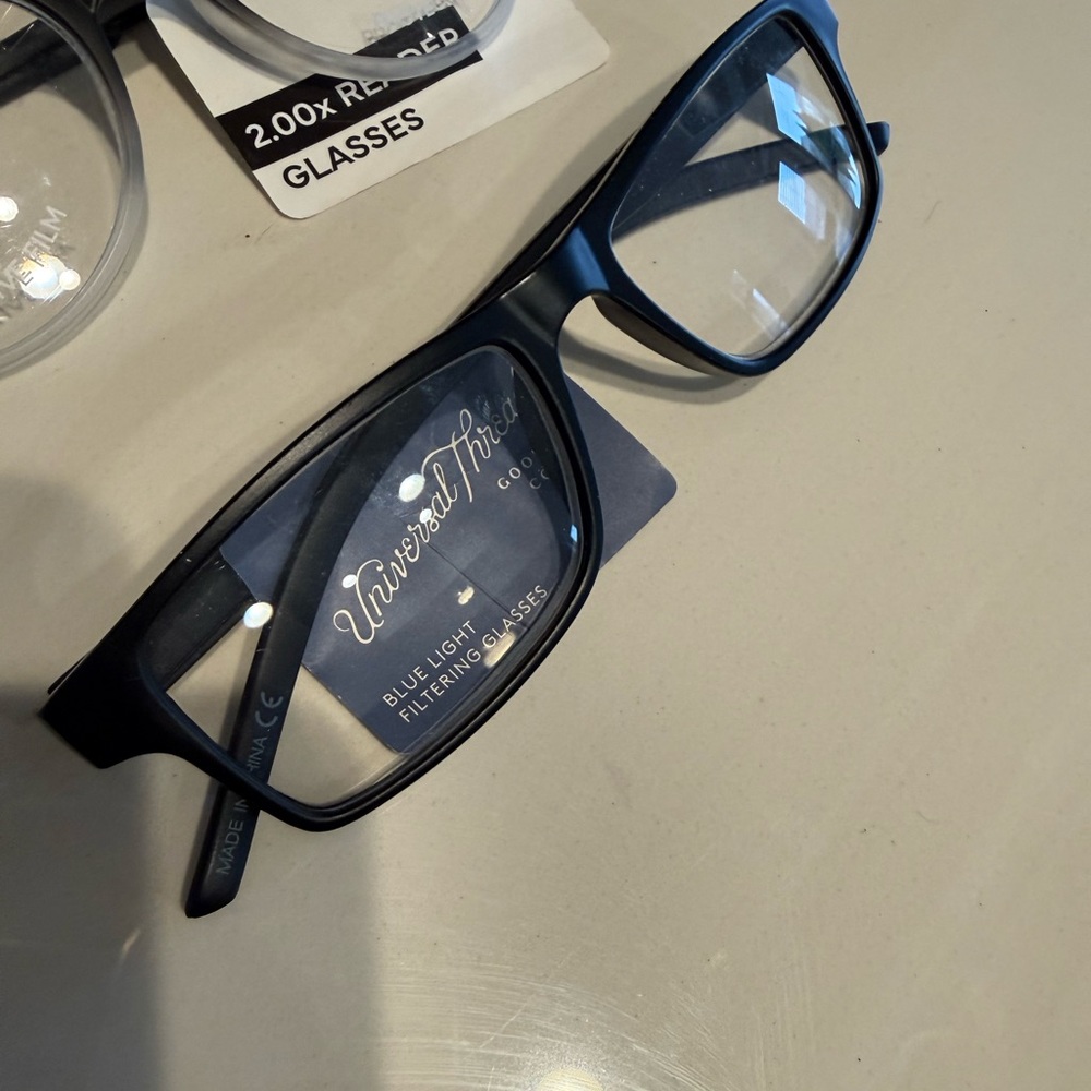 Universal Thread reader 2.0 4 pair new Green ombr… - image 11